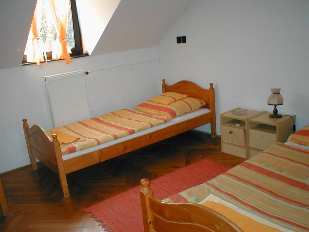 Krisztina Panzio Hotel Balatonalmadi Room photo